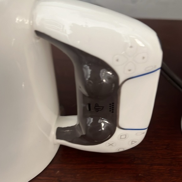 COPY - PlayStation mug. Controller handle BN hard to find brand new - Picture 2 of 5